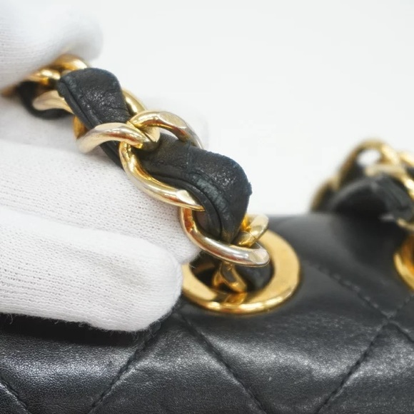 Authentic CHANEL JUMBO black lambskin quilted bag - Picture 15 of 16